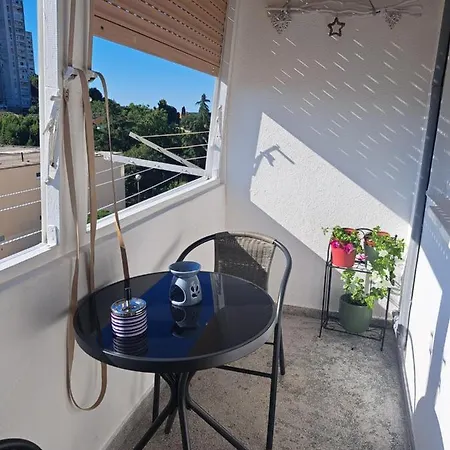 M&ms Apartment